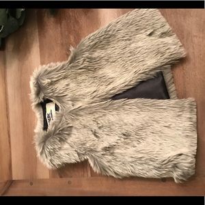Faux fur girls vest